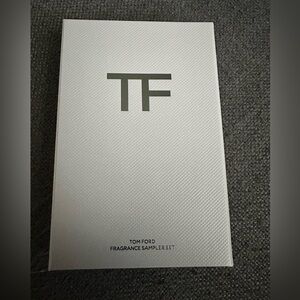 💗💗🎁🎁NIB TOM FORD perfume sample set